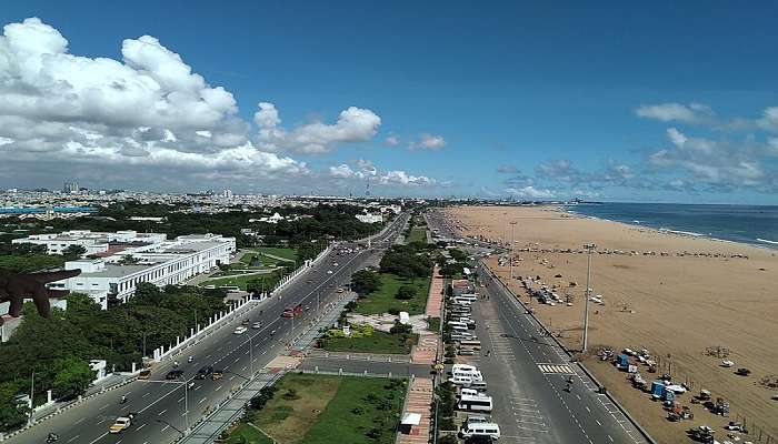 The serene view of Marina Beach near the top hotels in Tondiarpet.