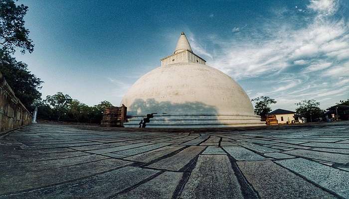 Architectural design of the Mirisaveti Stupa.