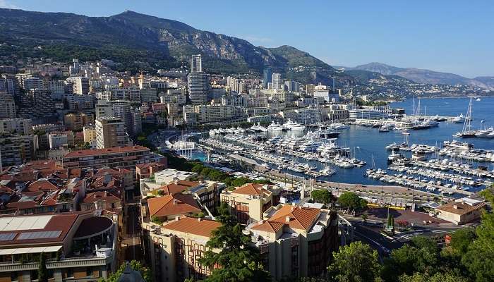 Monaco, Faire des tours comme vous le faites sur la patinoire