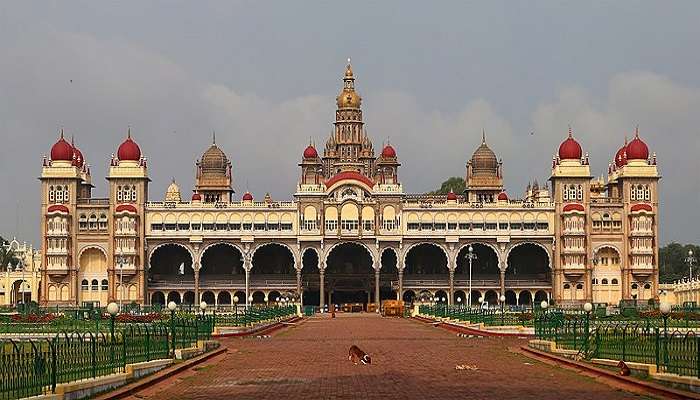 Incredible look of the Mysore Palace a great place to visit near Saraswathipuram