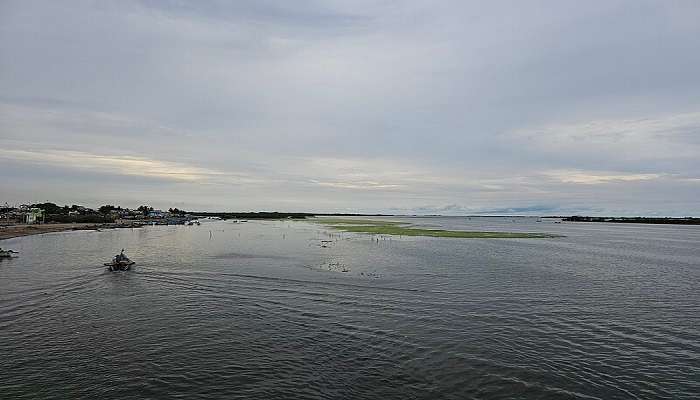 Pulicat Lake is one of the most scenic lakes of Andhra Pradesh, places to visit in nellore