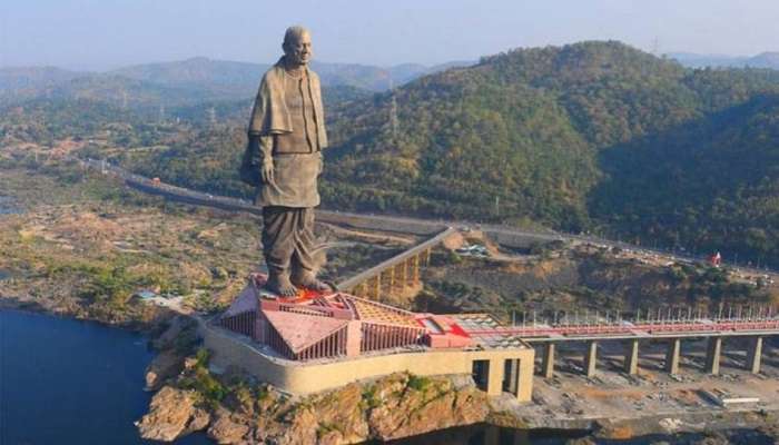 Statue Of Unity overlooking Sardar Sarovar Dam