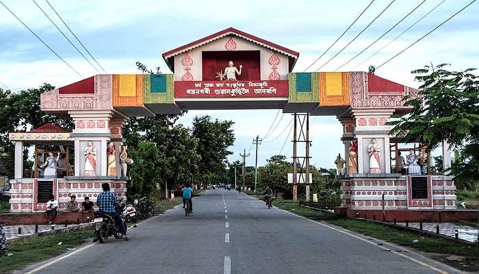 Experience the serene Sualkuchi, one of the best places to visit in Goalpara