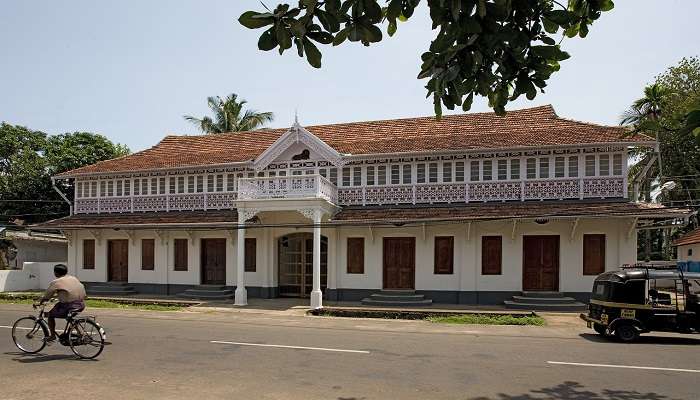 Outer view of the traditional architecture of the hotel, an affordable hotel in Kaloor