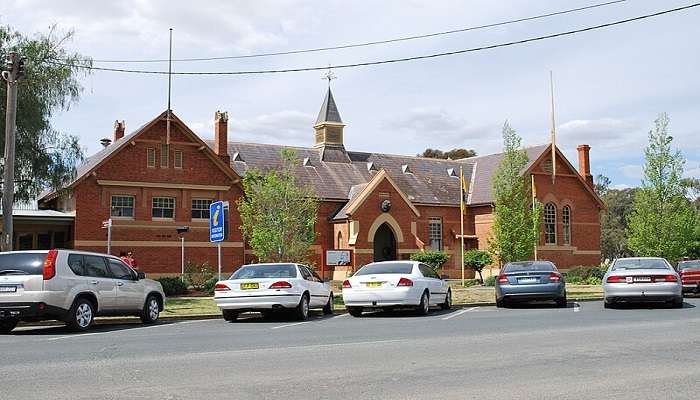 Exterior of Peppin Heritage Centre in Deniliquin.