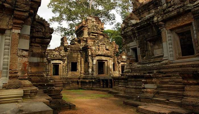 Explore the temple in Cambodia