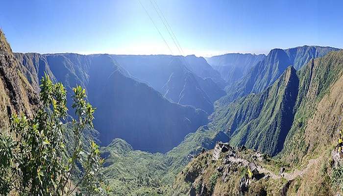 Go on a trek to the Laitlum Canyon