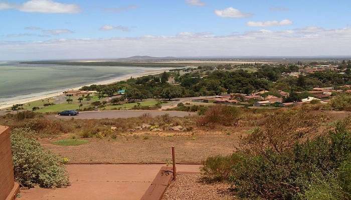 A beautiful view of the coast from Hummock Hill