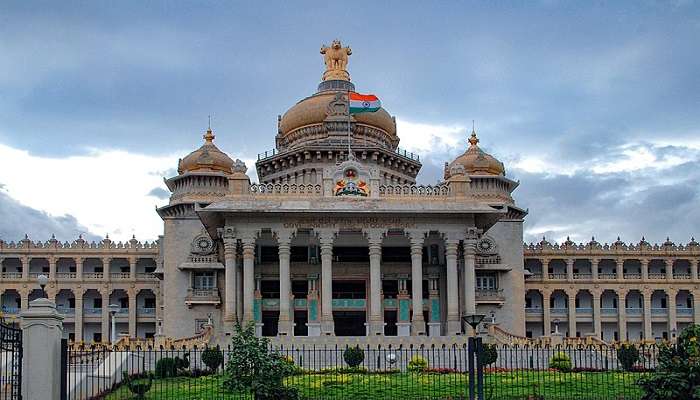 The front view of the prestigious Vidhana Soudha, a must visit from Raghavendra Nagar.