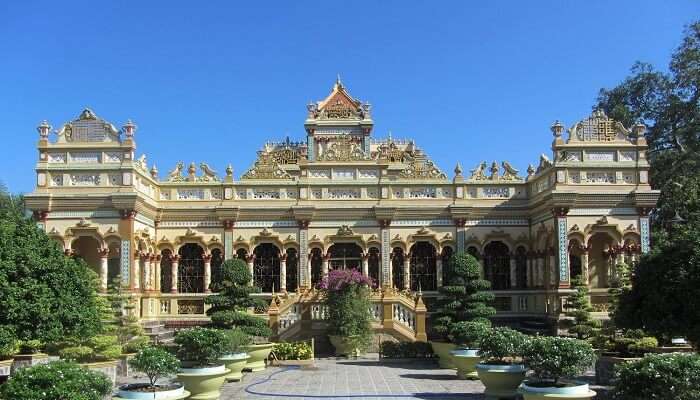 The grandeur of Vinh Trang Temple at My Tho.