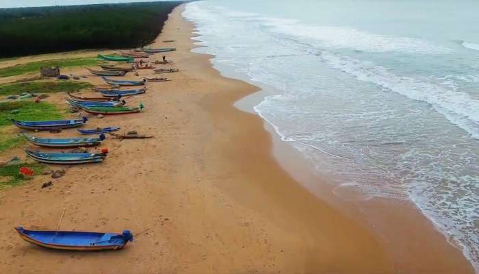 Camping on Vodarevu Beach with a sunrise view