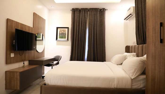 Welcomhotel By ITC Hotels, Guntur is one of the best hotels among other hotels near Guntur city.