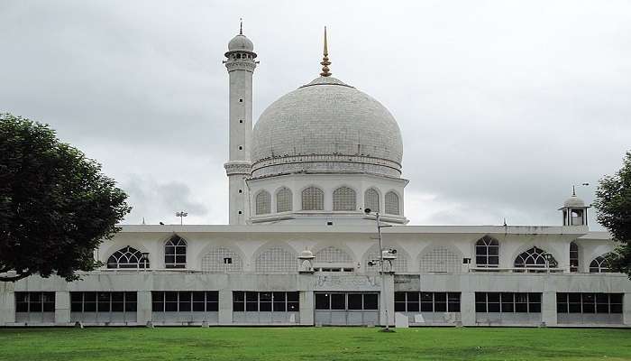 Hazratbal Shrine In Srinagar