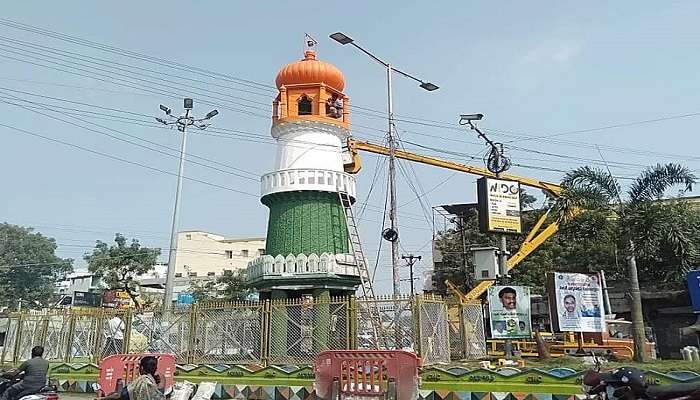 A scenic view of the Jinnah tower. 