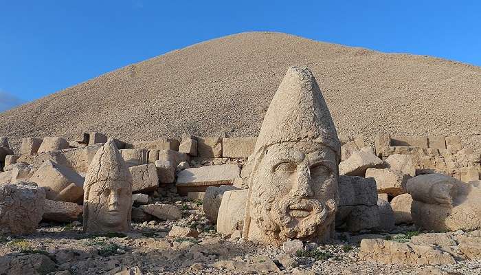 Western terrace of the Nemrut Dağı, Turkey