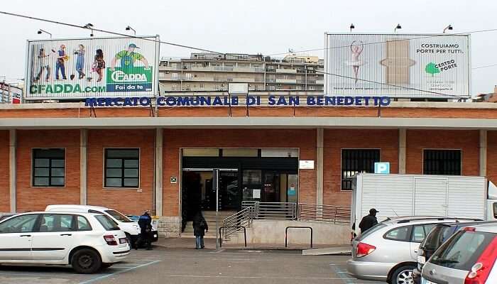 Visit the San Benedetto Market in Sardinia