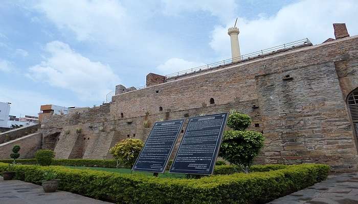 A glorious view of Tomb