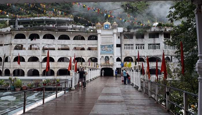 Visite du Manikaran Sahib Gurudwara