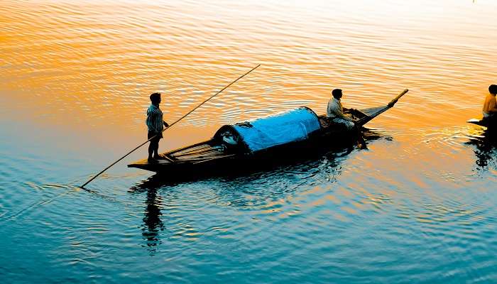 Alleppey Beach Place to visit In Alleppey