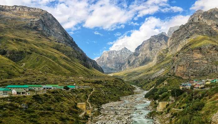 cheap places to visit in india