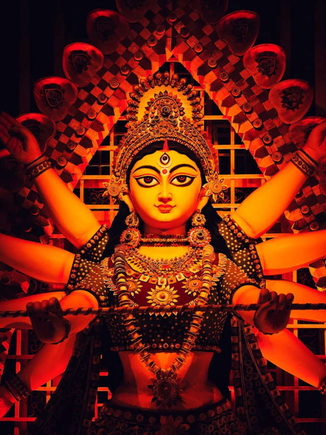 मां दुर्गा के 6 रहस्यमयी मंदिर