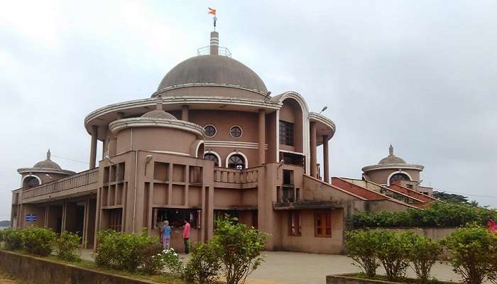शिरडी में घूमने के लिए 10 सर्वश्रेष्ठ स्थान, उन लोगों के लिए जो आंतरिक शांति के अलावा कुछ नहीं चाहते!