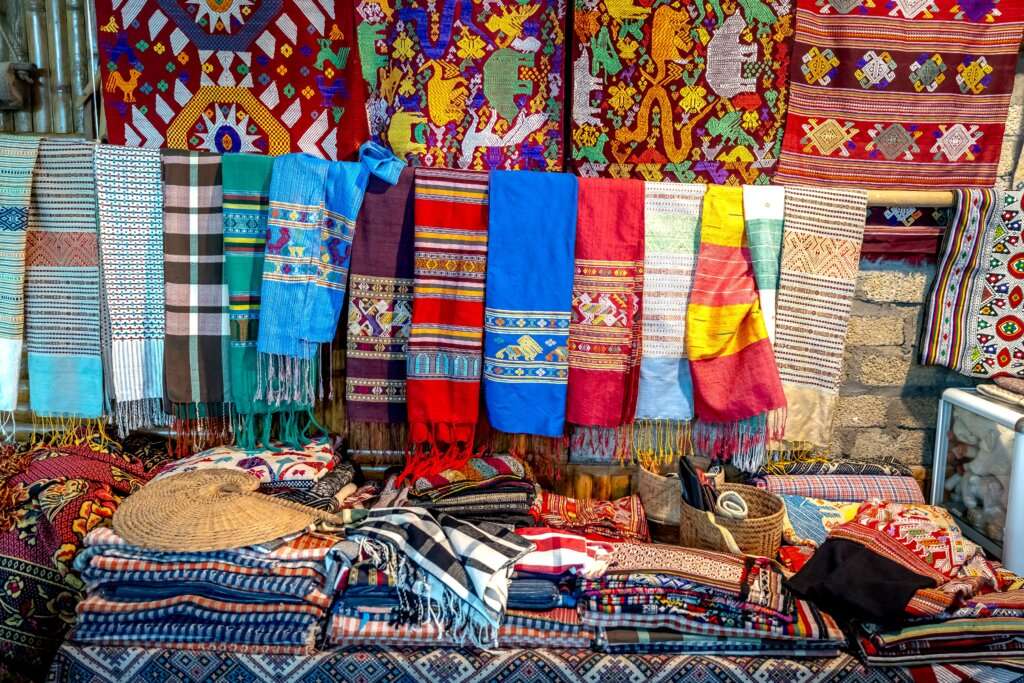 Aadim Market