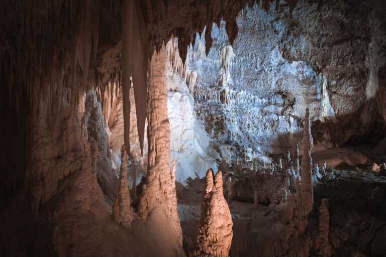 Alfred Caves trail, Diglipur