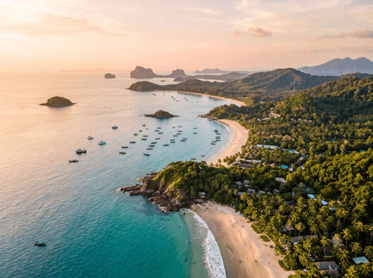 95-blog-best-islands-in-thailand-06-koh-lanta-iconic