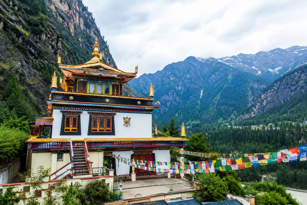Gadhan Thekchhokling Gompa manali
