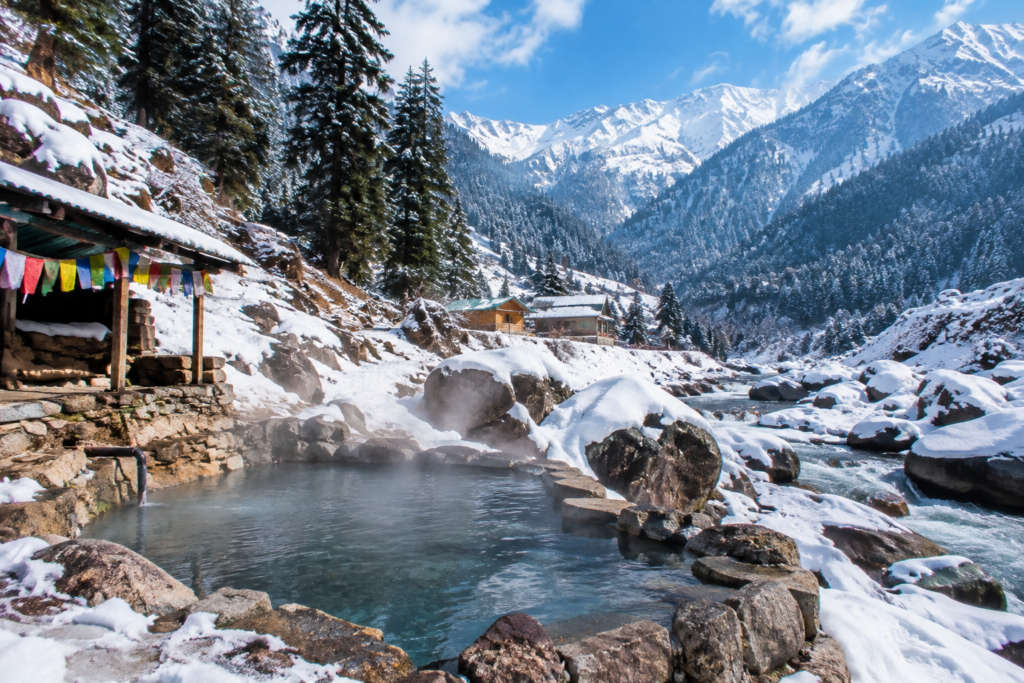 Kheerganga in Himachal in January
