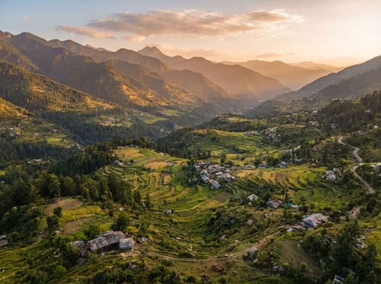 best-honeymoon-destinations-in-himachal-pradesh-13-dharamshala-and-mcleodganj-atmosphere