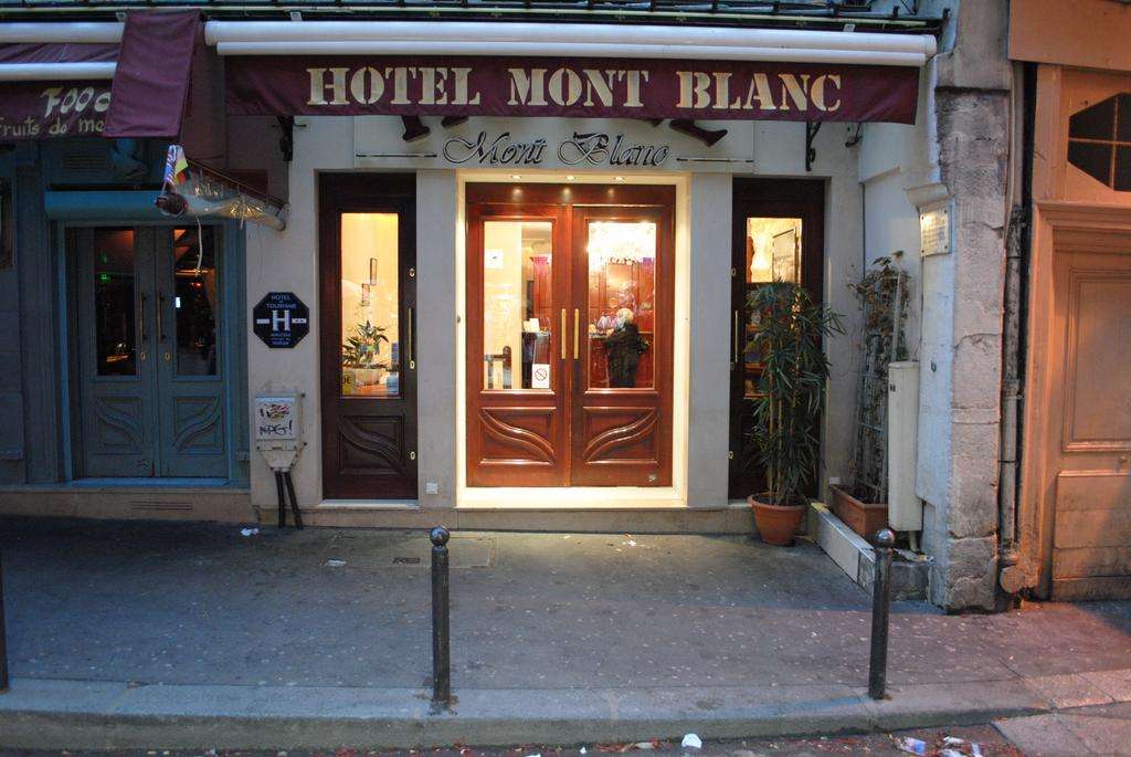 Hotel Paris Louis Blanc (Paris) : prices, photos and reviews