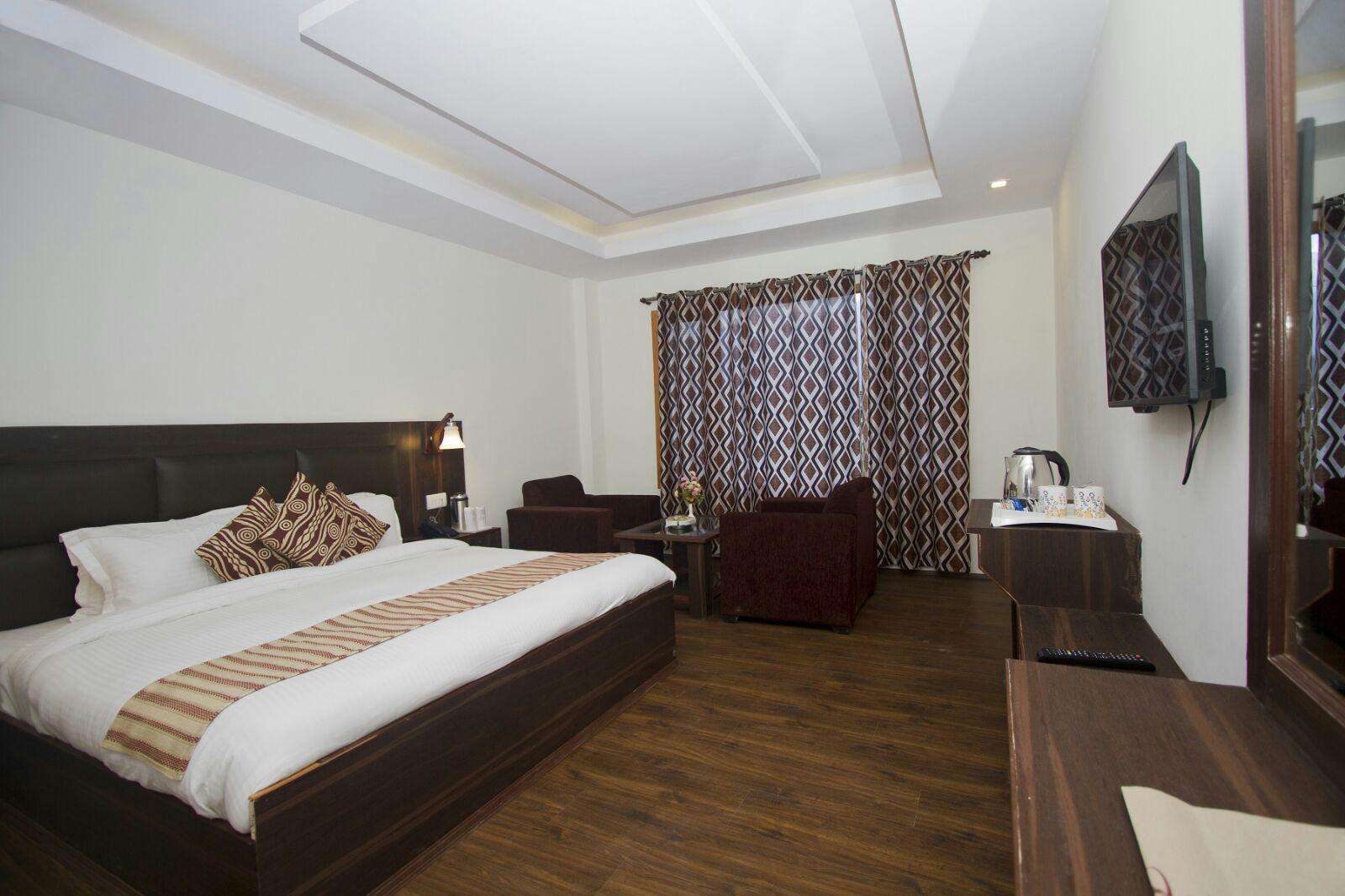 Hotel Manali Queen, Manali- Hotel Manali Queen, Manali Photos, Room Info,  Review