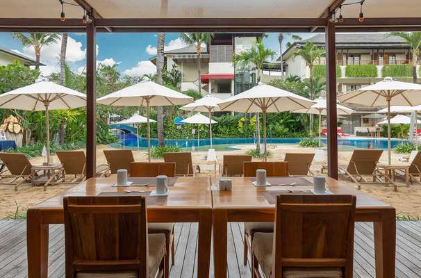 Breezes Bali Resort & Spa Seminyak Bali - Review, Photos